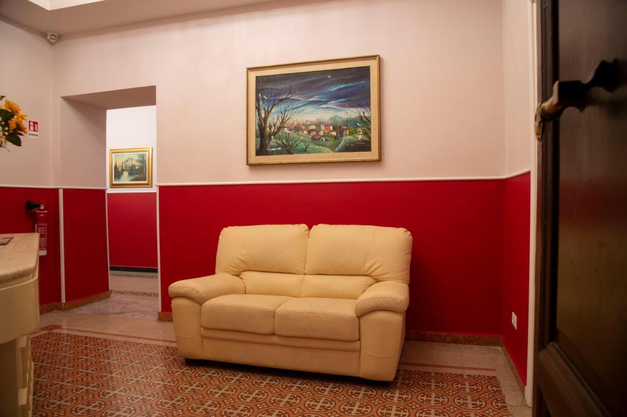 Hotel Domus Napoleone à Rome Extérieur photo