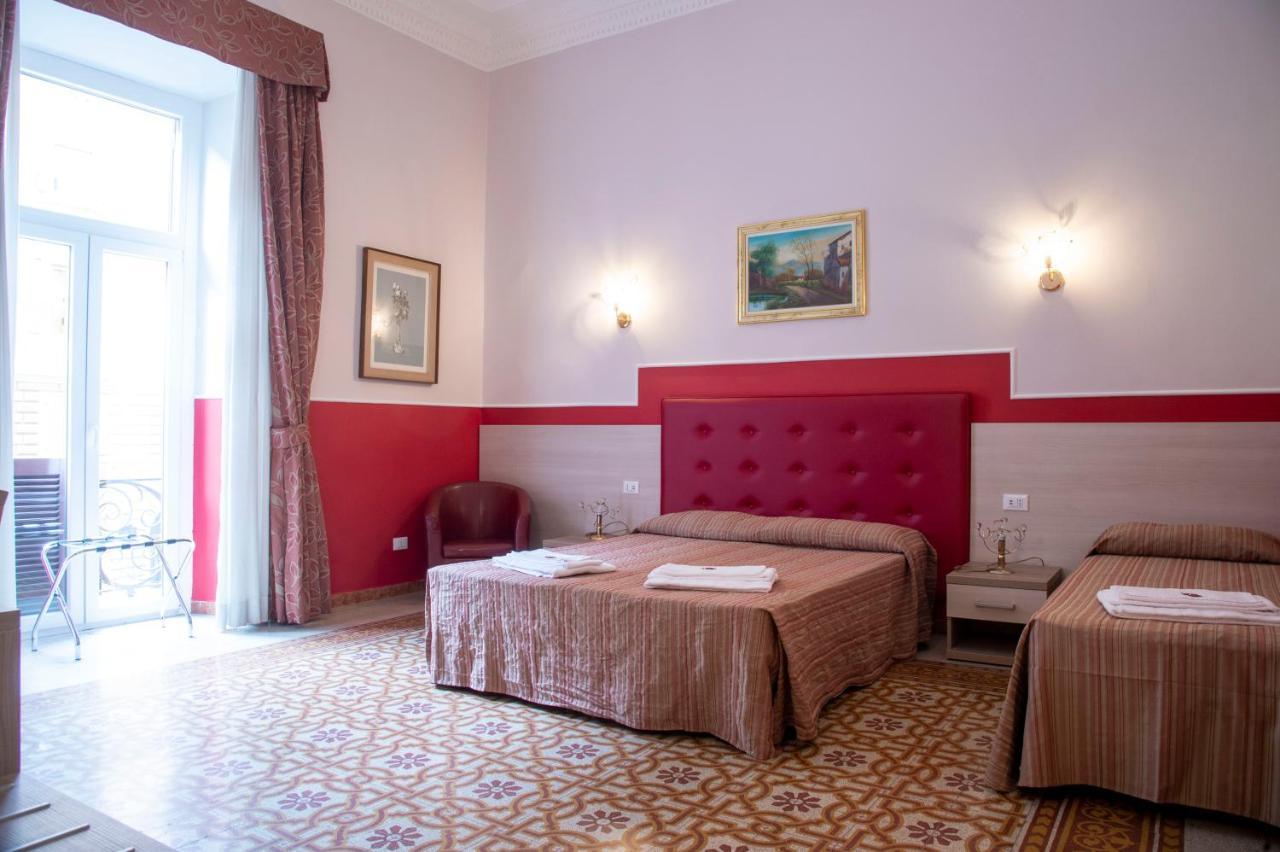 Hotel Domus Napoleone à Rome Extérieur photo