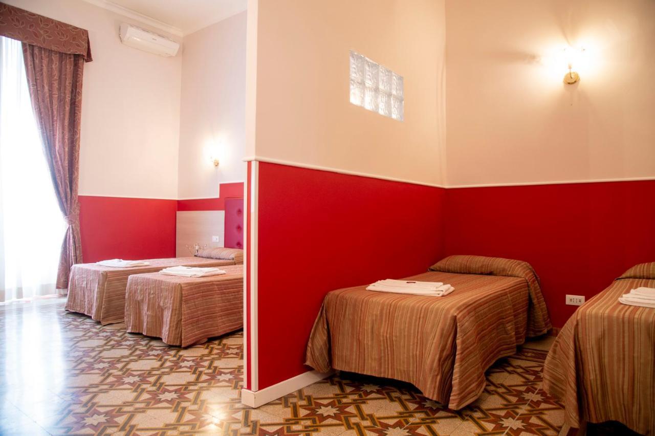Hotel Domus Napoleone à Rome Extérieur photo