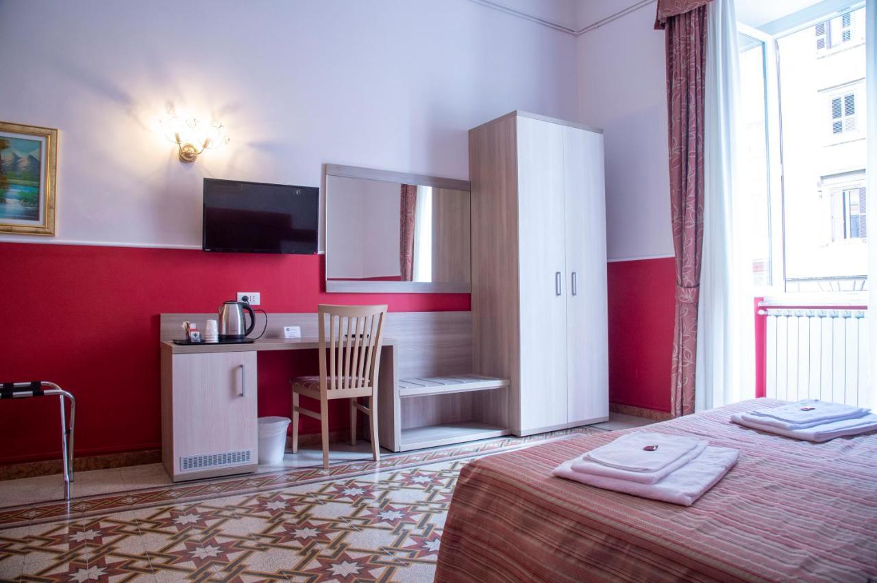 Hotel Domus Napoleone à Rome Extérieur photo