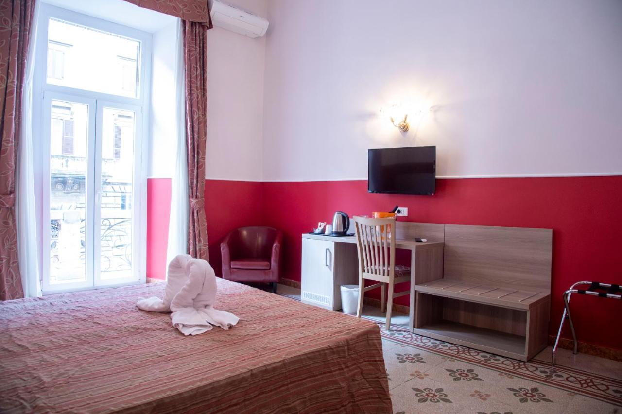 Hotel Domus Napoleone à Rome Extérieur photo