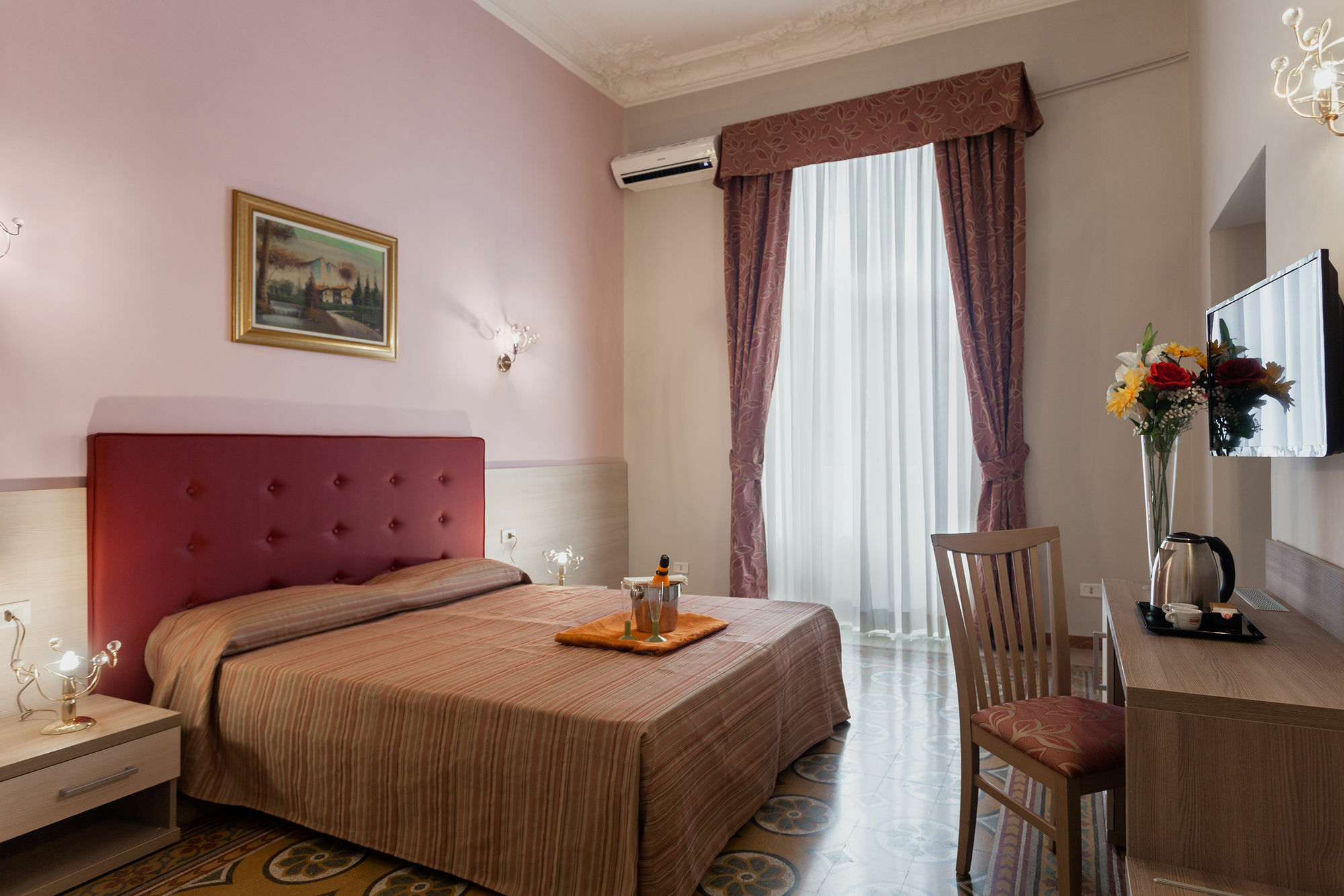 Hotel Domus Napoleone à Rome Extérieur photo