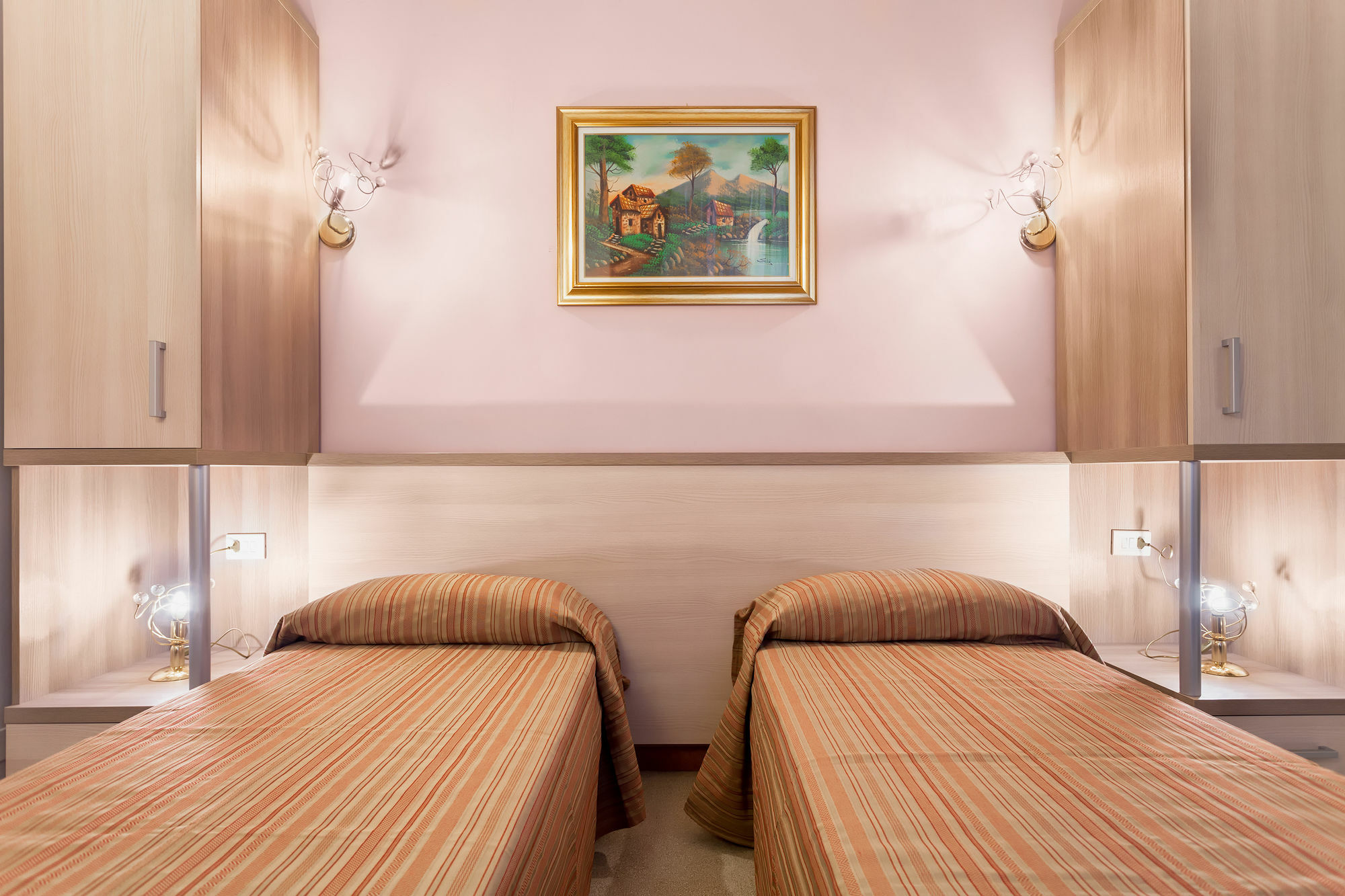 Hotel Domus Napoleone à Rome Extérieur photo