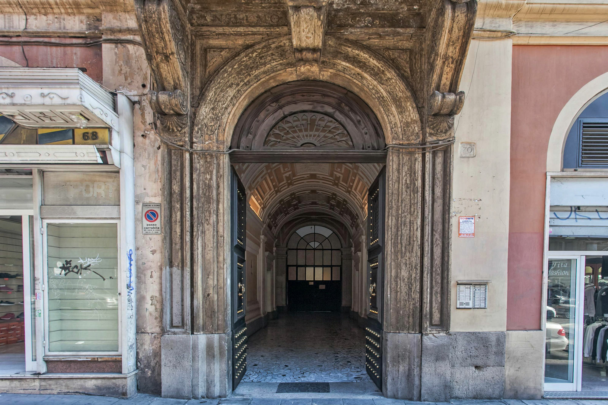 Hotel Domus Napoleone à Rome Extérieur photo
